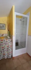 Whole cozy country cottage in South of France. - Image 2