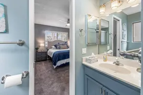 Family Friendly Vacation Home in Quiet Neighborhood - Parking for 4 cars! - Image 4