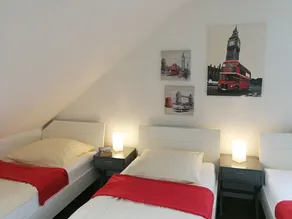 Guesthouse Koblenz – Top Floor for up to 10 People with Garden Access and Barbecue - Image 5