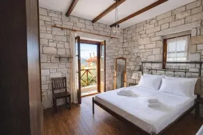 Stone Villa Monolia - Image 4