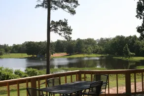 Family Friendly cabin, Private Fishing Lake, near Beavers Bend, Broken Bow Lake - Image 5