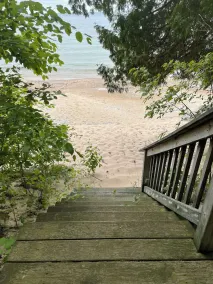 Tunnel of Trees Bluff Cottage med strand ved Michigan-søen - Image 4