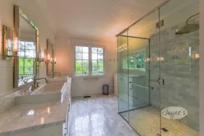 Exquisite 8 bed, 7 bath cottage on Lake Joseph boasting infinity pool + hot tub! - Image 3