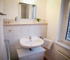 5 minutes to Lake Olbersdorf, vacation apartment with fireplace - Image 2