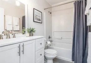 SoPi Cottage - Walk to Town - King Bed - Image 3