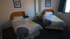 OCEAN SHORES 16 - 50 METRES TO BEACH & POOL IN COMPLEX - Image 3