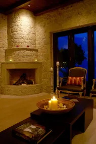 Pretty  seafront cottage in the center of Stoupa, minutes from the sandy beaches - Image 3