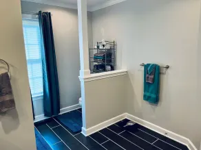 Private 2 BD 1 Bath Suite - Image 4