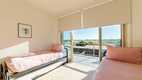 Rubys Beachfront - Image 5