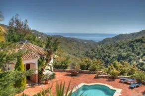 Extremely private, luxury villa, swimming pool, sea view in Competa, Andalusia - Image 3
