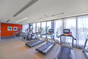 Doral Miami 2B2B with PoolFree Parking! - Image 3