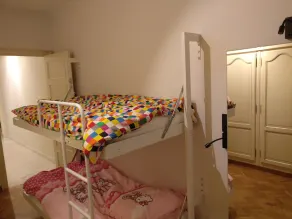 je rustige pied-à-terre met uitzicht op het park en private fietsenbergplaats - Image 3