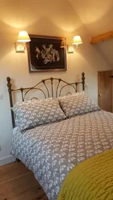 \"Le Cerisier\" Holiday Cottages, Champsecret - Image 4