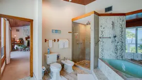 Osprey Bay Villa on the Bay! Spectacular Sunsets, Pool, Hot Tub & Private Dock! - Image 4