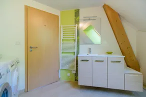 Charmante Maison en Bois - Image 3