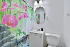 PRIME DELRAY BEACH, CHARMING 2 BEDROOM COTTAGE, PETS WELCOME - Image 2