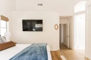 Fresh, Clean, Relaxing Home, in the Heart of North County San Diego - Image 5