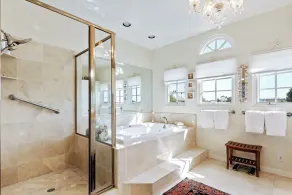 Artiste's Beach House - Image 3