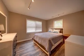 Close to Lake Wallenpaupack! Walk to the Beach! - Image 4