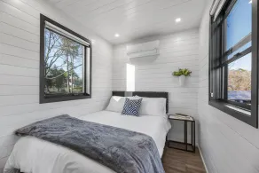 Combo Plate: 2 mins to Lake Conroe! Heated Pool, Stocked Ponds, Cute Pygmy Goats - Image 4