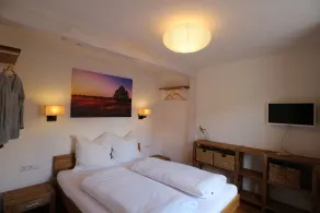 2017 ecologically renovated, high quality furnished cottage with yard. - Image 3