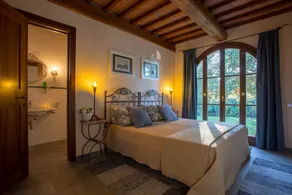 Villa em Montelopio com 4 quartos e capacidade para 11 pessoas - Image 5