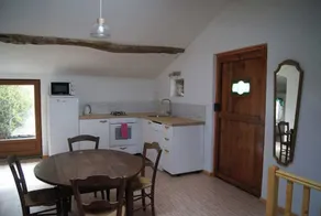 Comfortable two-room apartment in quiet village - Image 5
