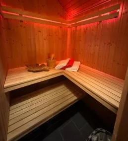 Sealect-Hus-5-direkt-an-der-Nordsee-nahe-St-Peter-Ording-mit-Sauna-Whirlpool-und-Kamin - Image 2
