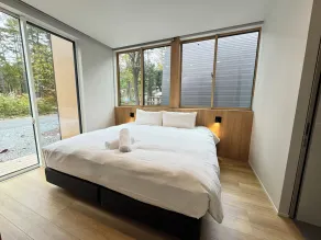 Everglow - Modern Home, 5 min to Echoland - Image 4