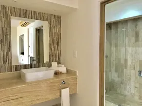 OVA Apartments Cancun - Image 2