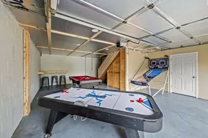 Hidden Star Hideaway-Blackberry Farm-Smoky Mtn Nat Park-Hot Tub- Fire Pit- Fenced Yard- Pet Friendly - Image 3