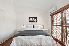 Hidden in New Farm ~ 1 Bed/1 Bath /1 Car/Views! - Image 4