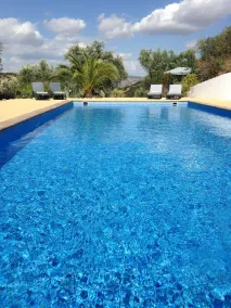 Belle villa avec fabuleuse 12m gated piscine, jacuzzi, air conditionné et wifi - Image 4