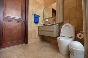 Newly Build - Across The Road from The Beach  - 7 bdrm/7 bthrms - Image 5