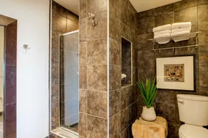 Cliff House - El Paseo Retreat - Image 3