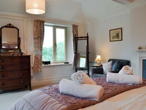 Alojamiento de 7 habitaciones en Wootton Bridge, near Ryde - Image 5