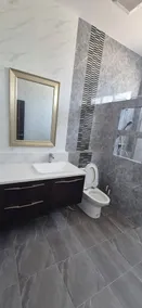 Harary Family apartments - Image 4