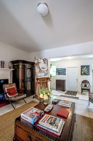 Art King Suite With Priv Bath - Image 2