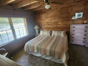 Lakefront Cabin with Dock, Ramp and boat rental - Image 4