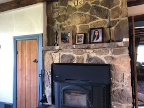 Unique Colonial Log House Secluded Near White Tail - Image 2