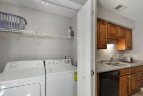 Gated Beach Condo • Pool, Tennis, Gym • Walk to Ziggy’s • St. Simons - Image 3