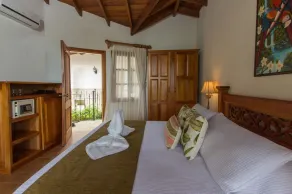 Your Own Private Mini Resort In A Large Private Estate - Image 5