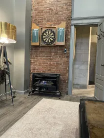 Beautiful, artistic, unique and beyond large and spacious apartment - Image 2