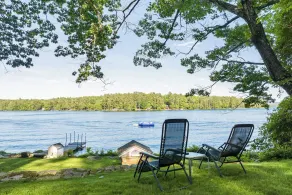 Nostalgic Winter Harbor Wonderland on Lake Winnipesaukee Sleeps 16 - Image 5