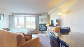 6-213 : Standard Studio - sleeps 4. - Image 4