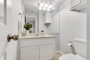 Austin Luxury Townhome - Image 3
