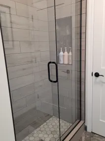 Newly updated cozy home, 3 blocks from town center - Image 4