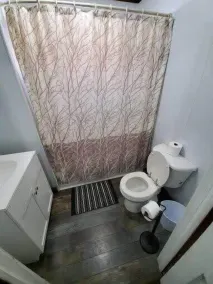 Spacious ATV Retreat House - Image 4