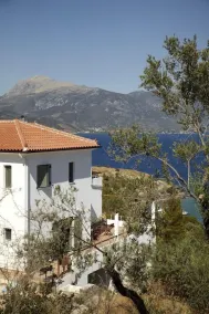 Villa that combines beach frontage with 1 of the best views in the Peleponnese. - Image 2
