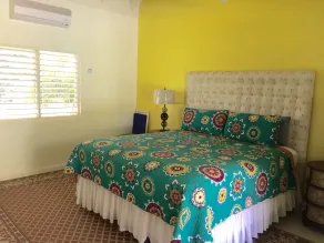 Experience The Ultimate Relaxation at Our Luxurious Full-Service Villa! - Image 3